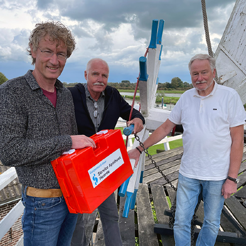 Apotheek sponsort molen in Veessen